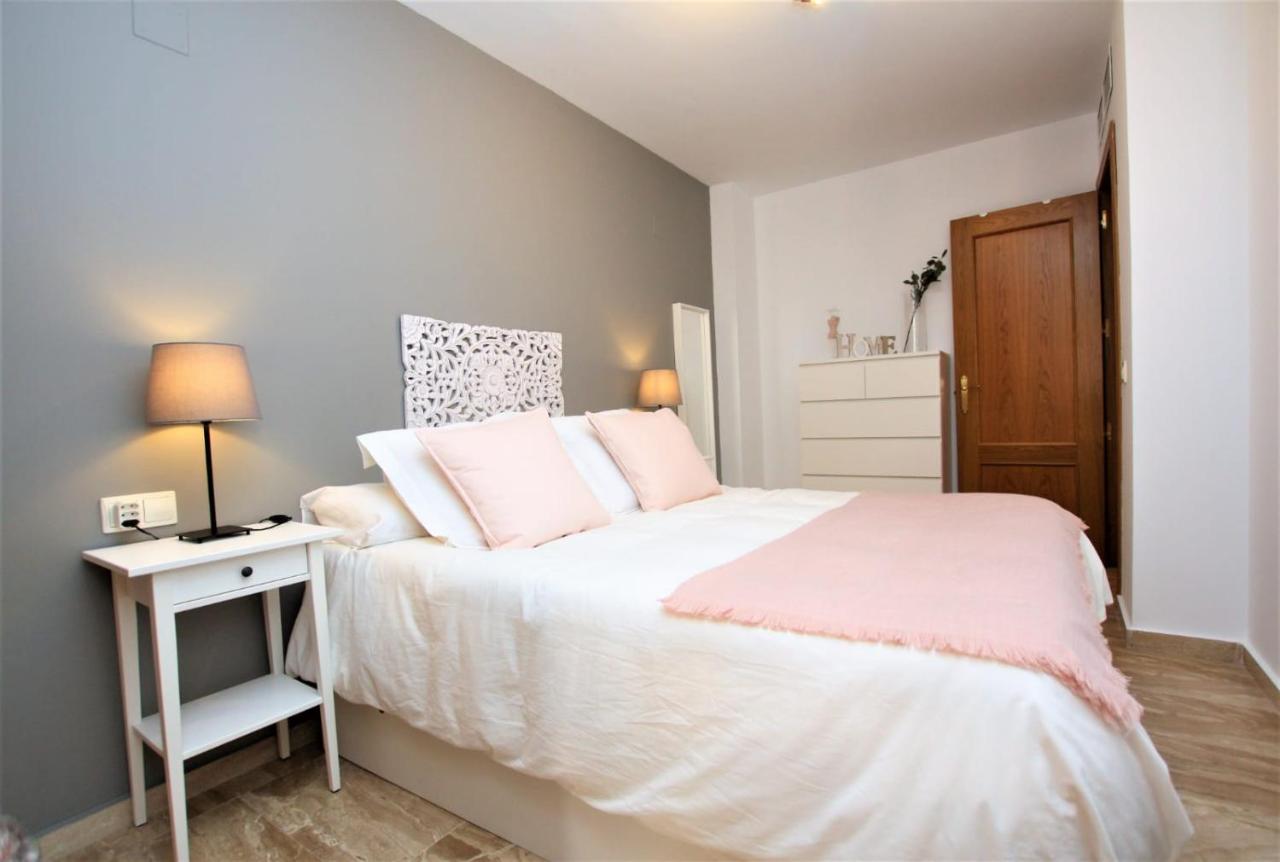 Apartamento Beachfront La Jacaranda Marbella Luaran gambar