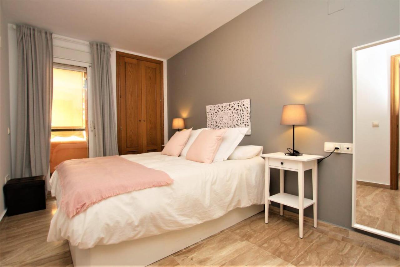 Apartamento Beachfront La Jacaranda Marbella Luaran gambar