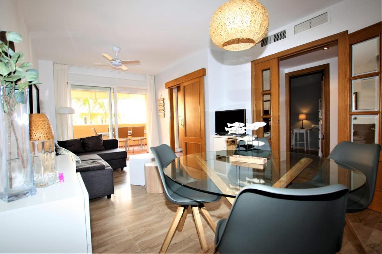 Apartamento Beachfront La Jacaranda Marbella Luaran gambar